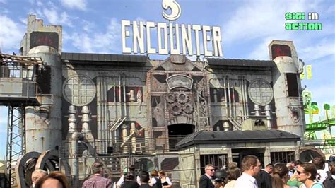 Hier können sie sich einen eindruck über das fahrgeschäft encounter während der show machen auf dem hamburger winterdom 2014. ENCOUNTER: Preview @ Oktoberfest Presserundgang 2014 - YouTube