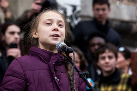 Ihre schwester beata ernman betritt nun auch die große bühne und wird in schweden als sängerin gefeiert. Das macht Greta Thunbergs Schwester Beata