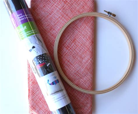 5 inch embroidery hoop} your names look so cute together! Not So Cli-Shéa: DIY Iron On Embroidery Hoop Art with Cricut EasyPress!