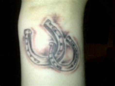 8+ horseshoe tattoos on wrists. Horseshoe Wrist Tattoo | Tattoos, Horse tattoo, Horse shoe ...