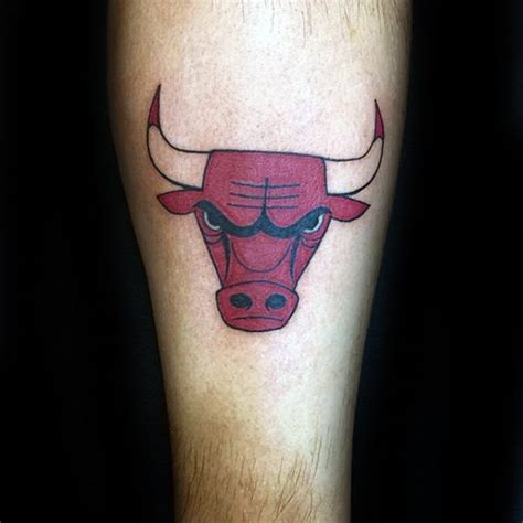 See more ideas about bull. 50 conceptions de tatouage de taureaux de Chicago pour des ...