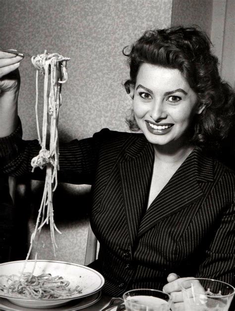 More specifically, i struggle with knowing how to properly balance a meal and with knowing what i need to eat every week to get the right amount of vitamins and minerals, etc. lapetitemariniere: " Everything you see I owe to spaghetti ...