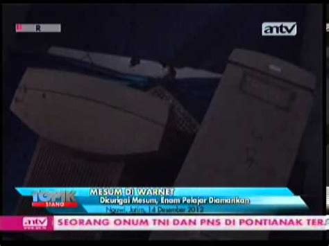 Read more on this here. Diduga Mesum, 12 Pelajar Diciduk di Warnet VIVAnews - YouTube