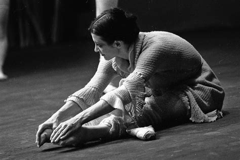 La grande ballerina, che aveva 84 anni, da tempo era malata. Carla Fracci intervista - Club Milano