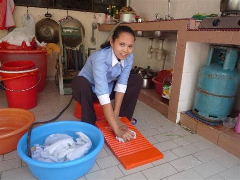 At this moment, we are registering all maid agencies and they will have to sign an affidavit with the ministry to ensure that the cambodian maids are not abused or exploited. Agensi Pekerjaan Cosmoten Sdn Bhd | Housemaid Services ...