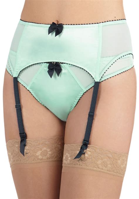 Garter blue is an english language word that is well described on this page with all the important details i.e garter blue meaning, garter blue word synonyms, and its similar words. Shades of Blue Garter Belt | Mod Retro Vintage Underwear ...