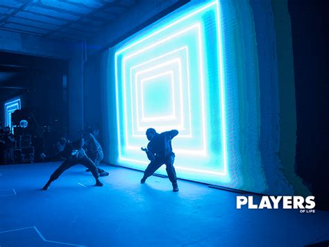 Benjamin (rami malek) en crepúsculo la saga: Lanzamiento de Pocari Sweat -PLAYERS of life