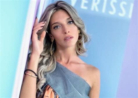 Domenica live the truth about the quarrels between guenda goria and his father told by his brother world today news. Guenda Goria: Cercavo mio padre negli uomini, ma quel conforto dovevo trovarlo in me