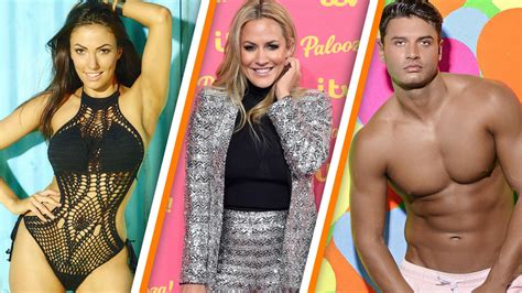 Another bombshell has hit the love island villa and he's set for a date with kaz. Love Island UK-kandidaten krijgen meer psychologische ...