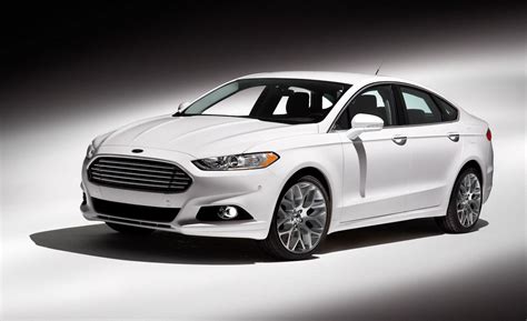 Find complete 2015 ford fusion info and pictures including review, price, specs, interior features from the front of the 2015 ford fusion, there is more than just a small hint of aston martin about the it looked great with the grey exterior paint job. 2015 Ford Fusion Features | Lamarque Ford | New Orleans ...