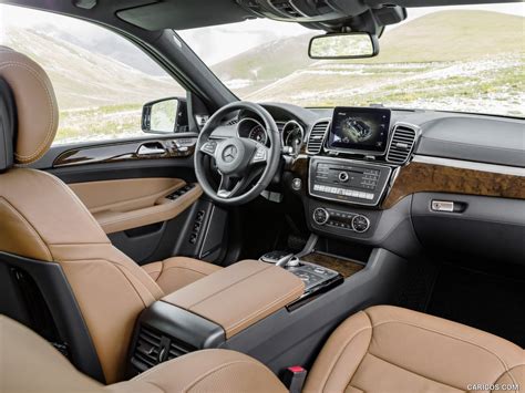 This is the new gls 350d with 259 hp and 610 nm of torque. 2017 Mercedes-Benz GLS 350d 4MATIC - Leather Saddle Brown Interior | HD Wallpaper #21