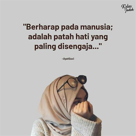 Sebab, apapun itu, bukankah hidup adalah untuk bergandeng tangan di jalan kebaikan dan membuat allah tersenyum? ― helvy tiana rosa, risalah cinta. Pin oleh Myd di Quotes | Motivasi, Kata-kata indah ...