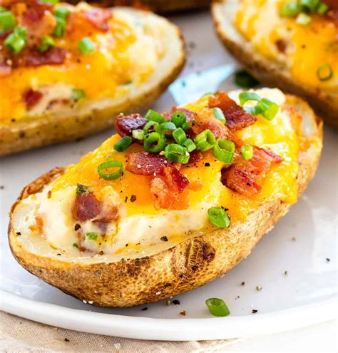 Learn how to cook a baked potato in the microwave. Baked Potato Menjadi Lebih Renyah dengan Cara Ini