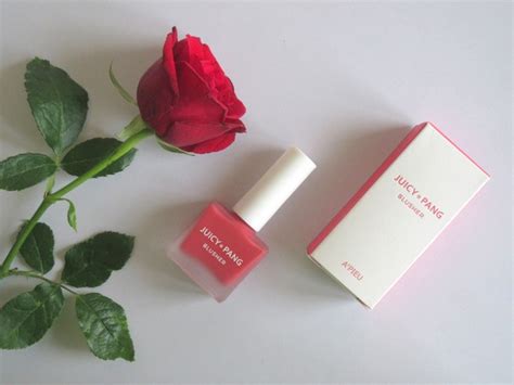 It is easy to blend with only your fingers and softly adhered to the cheek even layering. má hồng dạng kem apieu juicy pang water blusher review