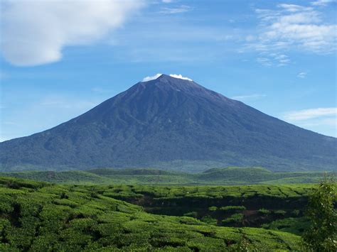 Download free gambar png with transparent background. 5 Hal yang Harus Dipersiapkan Sebelum Mendaki Gunung Kerinci