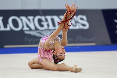 Чемпионат мира по фигурному катанию среди юниоров 2020. Magical Action free photos в 2020 г | Гимнастика ...
