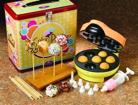 Insert cake pops into a foam block to stand. Simeo Cakepopmaker FC 610 für lustige Kuchen-Lollipops