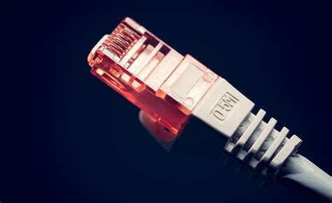 It's the international standard used to transfer data over cable tv systems, which makes it possible for any cable modem to work. Title: Docsis 3.1 bringt 10 Gbit/s über das TV-Kabel - mit ...