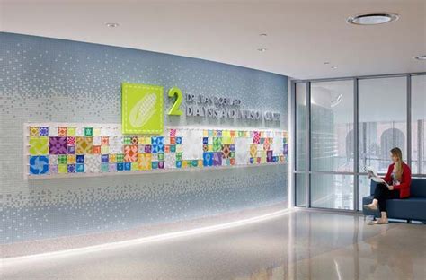 Christopher lee, valerie gaunt, john van. Pin by Vlad Linnik on медцентры | Childrens hospital, Iida ...