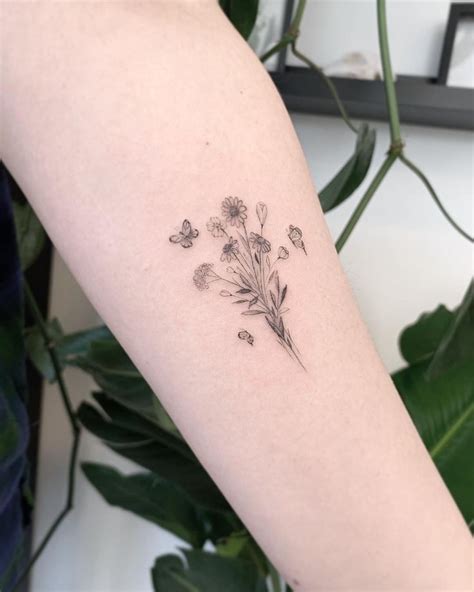 Maybe you would like to learn more about one of these? Minimalist Butterfly Tattoos Are Dominating Your Insta ...