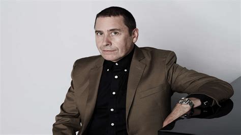 Mikäli yrityksestäsi ei vielä löydy markkinointiviestinnän. Jools Holland in dispute with Cooling Castle Barn over ...