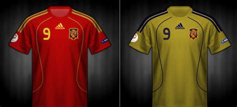 La selección de luis enrique avanza a cuartos tras superar a croacia en un partido jugado en una montaña rusa en la que la roja tuvo muchas caras, capaz de lo mejor y lo. Camisas que lució españa en la eurocopa 2008 | Marca.com