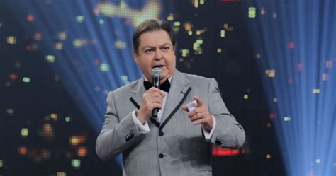 No último sábado, dia 2, o apresentador do domingão do faustão fez aniversário e completou. "O Domingão é um supermercado", analisa Fausto Silva