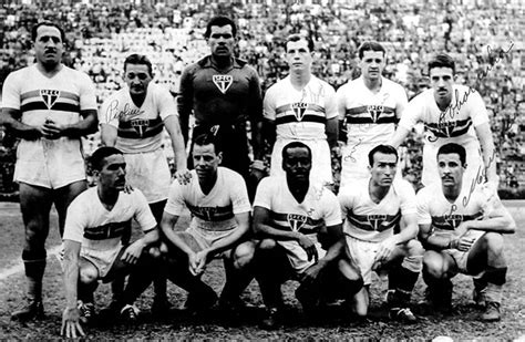 Isso que bate no meu coração é o sentimento de ser campeão!! São Paulo Futebol Clube - Campeão Paulista - 1948 | Soccer ...