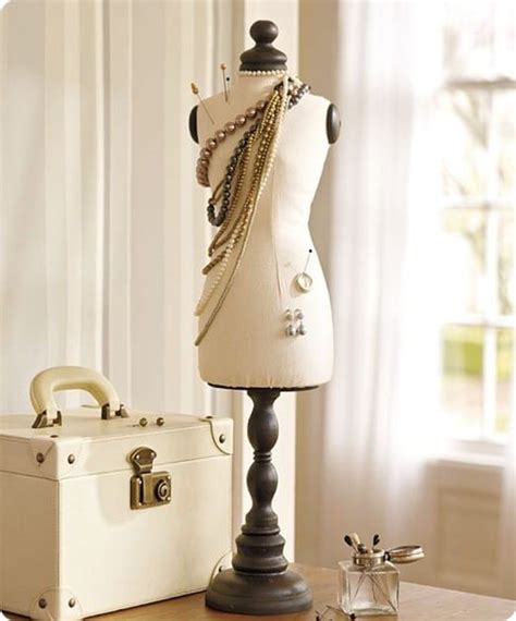 Find here online price details of companies selling mannequin bust. Mannequin Bust Jewelry Holder - KnockOffDecor.com