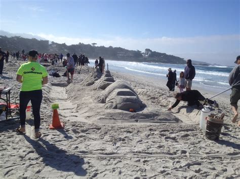 If you avoid makeup counters at department stores as i do, then cos bar is for you. Carmel-by-the-Sea 56th Annual Sandcastle contest today