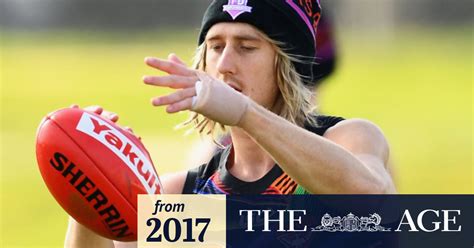 Profile of travis varcoe from collingwood magpies including form, health, recent statistics, fantasy scores, news and career stats, compiled by fanfooty for its fantasy football game. Dyson Heppell cuts hand in kitchen accident, Travis Varcoe suffers injury setback