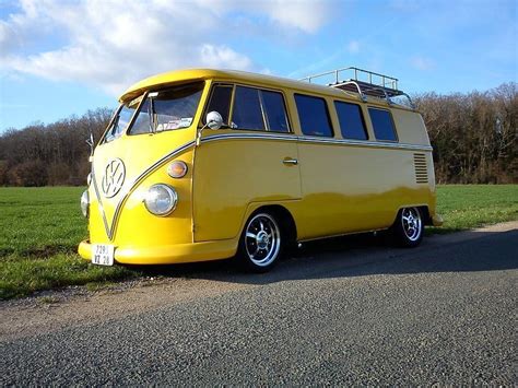 Partout avec vous et en toute circonstance, affirmez votre goût pour la liberté avec cette gourde vw combi campervan. Camper Van Design For VW Bus066 | Vw bus, Vintage vw bus ...