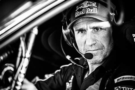 Bienvenue sur ma page facebook officielle ! Stéphane Peterhansel: O senhor Dakar - AutoSport