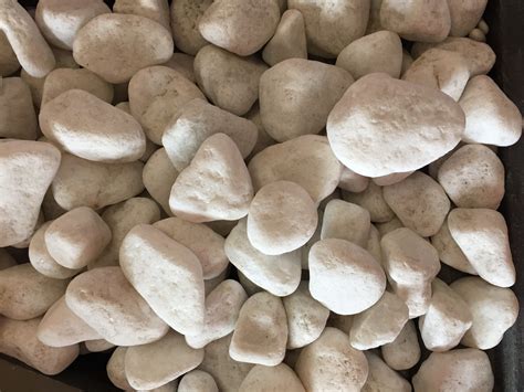 Snow White Pebbles 30-50mm 20kg $22 | Smart Stone Landscape Supplies