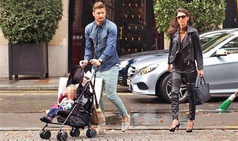 Olivier giroud's wife, jennifer giroud was born on september 25, 1984 in united states. Tatouage Olivier Giroud Gratuit