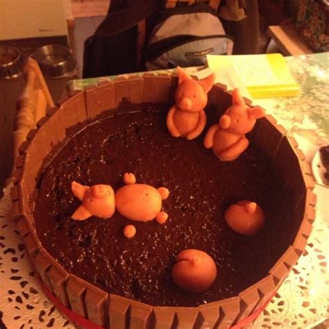 Maybe you would like to learn more about one of these? Schweine-Pool Kuchen | ichliebebacken.de