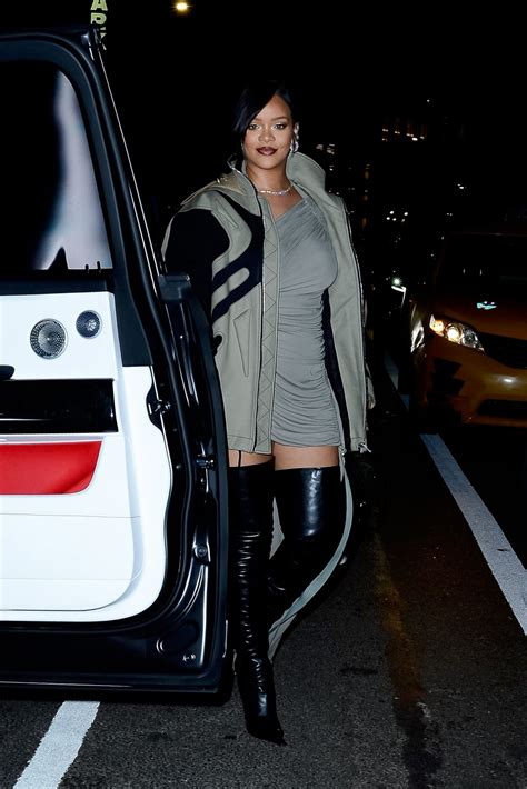 Rihanna Big Boobs - Hot Celebs Home