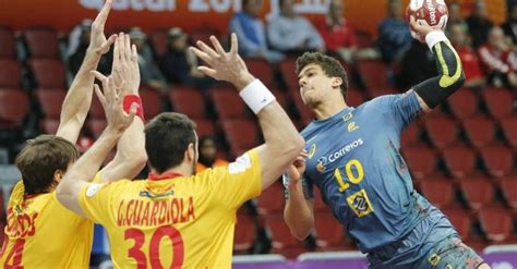 O handebol é um esporte coletivo. Mundial de handebol masculino: Brasil x Espanha - BOL ...