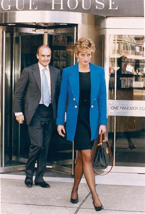Charles and diana traveled to australia at a tense time in the countries' relationships. Prince William upset over Princess Diana topless picture ...