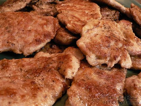 Combine first 3 ingredients in a shallow dish; Recipe Wafer Thin Pork Chops : Thin Cut Minute Pork Chops ...