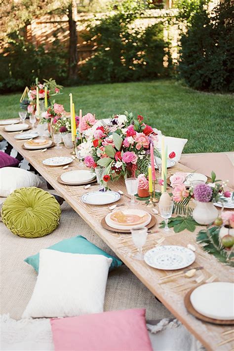 This summertime fabric is the perfect fit for a diy project and a stylish addition to your outdoor parties. Summer Party Ideas - Summer Entertaining Decorations