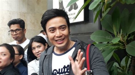 Kriss hatta is an actor, known for hi5teria (2012) and cewek saweran (2011). Kriss Hatta Sebut Hilda Vitria Hobi Nikah Siri - MataMata.com