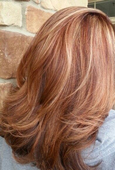 Auburn hair color is one such gorgeous shade for you to sport right from the comfort of your home. Plum base, Auburn, honey highlights | Hair styles, Hair ...
