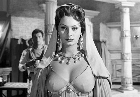 0% it started in naples (1960) birthday: Las 15 mejores películas de Sofia Loren