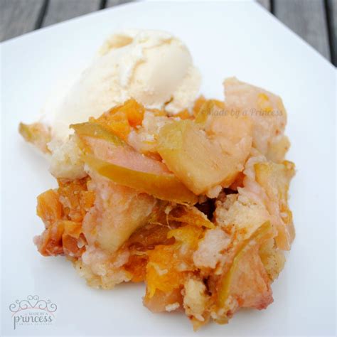 On her youtube channel, paula and her friends and family share easy, tasty recipes for breakfast, lunch, dinner, and dessert! Paula Deen Apple Cobbler Recipe / Apple Cobbler ...