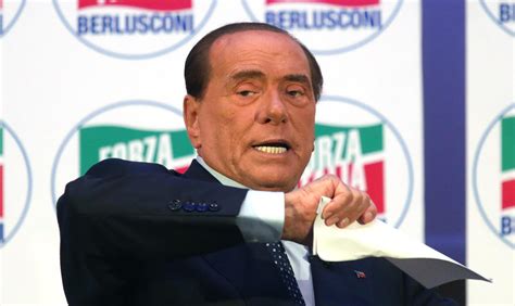 Rujna 1936.), talijanski poslovni čovjek i bivši predsjednik talijanske vlade. Mafia, Silvio Berlusconi indagato nel procedimento per le ...