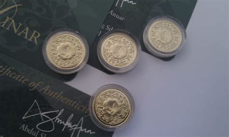 Ini adalah set dinar emas yang terdapat di public gold. Kedai Siswa Emas: 1 Dinar Public Gold Untuk Dijual
