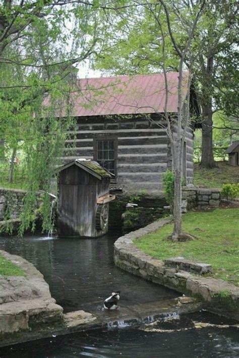 Vacation rental cabin near nashville tn 3b/3b 2 king on suite room, everything you need. Nashville tenn | Cabins in the woods, Cabin, Woodlawn cemetery