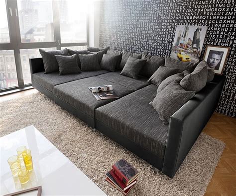 Neuwertiges big sofa zu verkaufen inkl. DELIFE Couch Clovis XXL Schwarz 300x185 Kissen Hocker ...