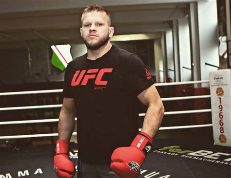 He currently competes in the heavyweight division for the ultimate fighting championship (ufc). Marcin Tybura wróci do oktagonu UFC na wrześniowej gali w ...